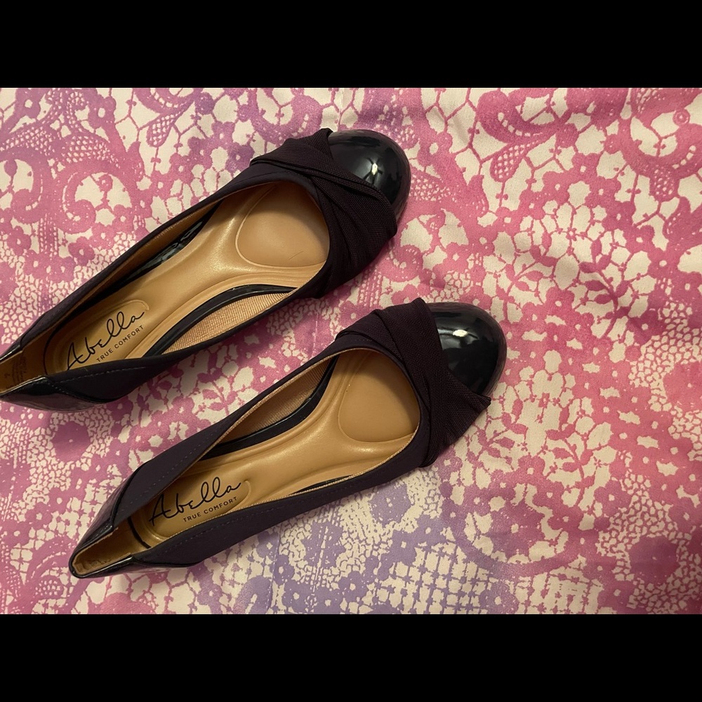 Girls navy shoes